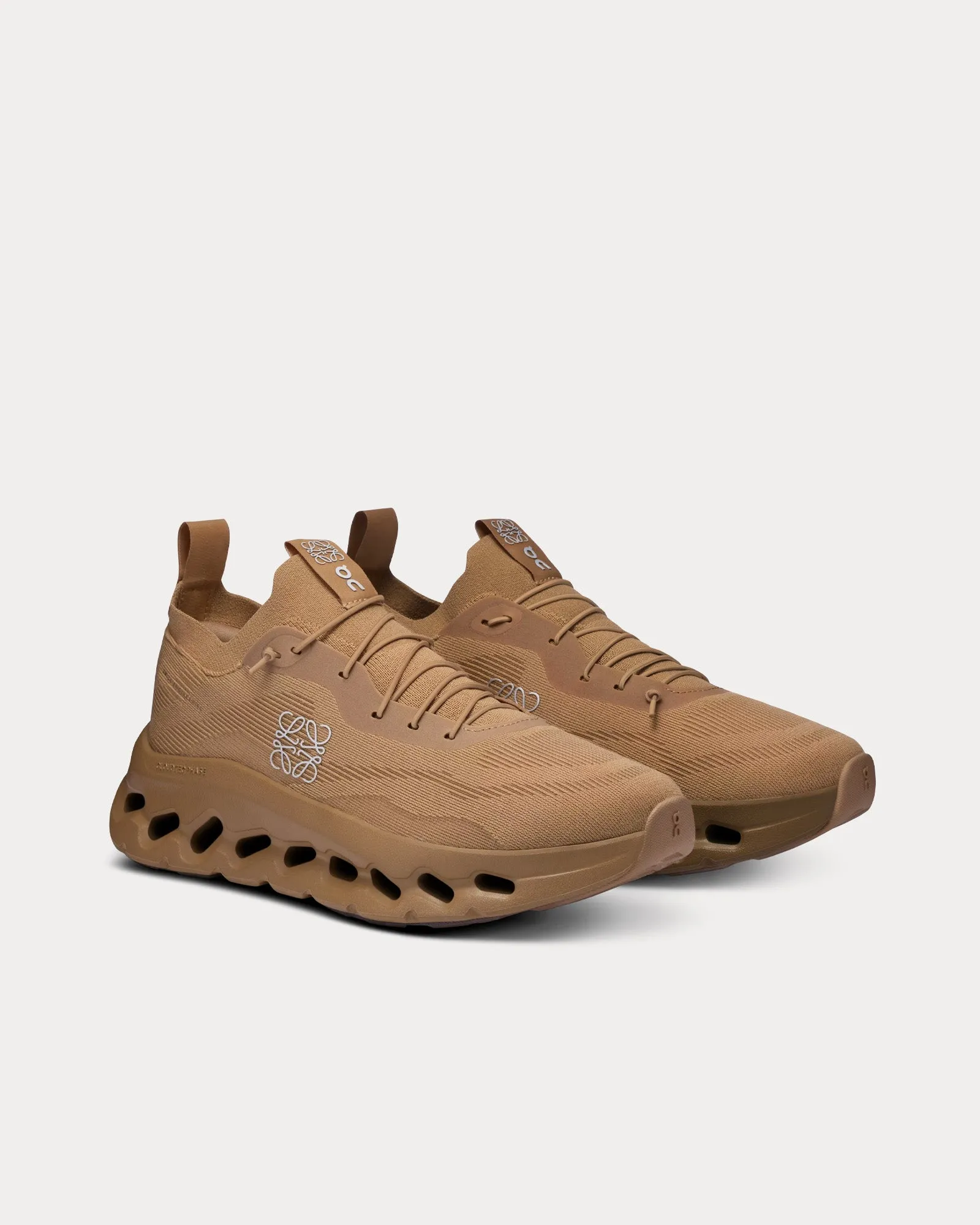 Cloudtilt Dark Sand Running Shoes
