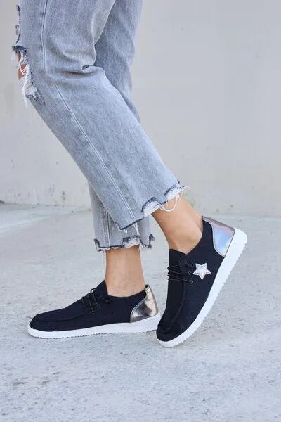 Forever Link Aim Victory Star Flat Lace Up Sneakers