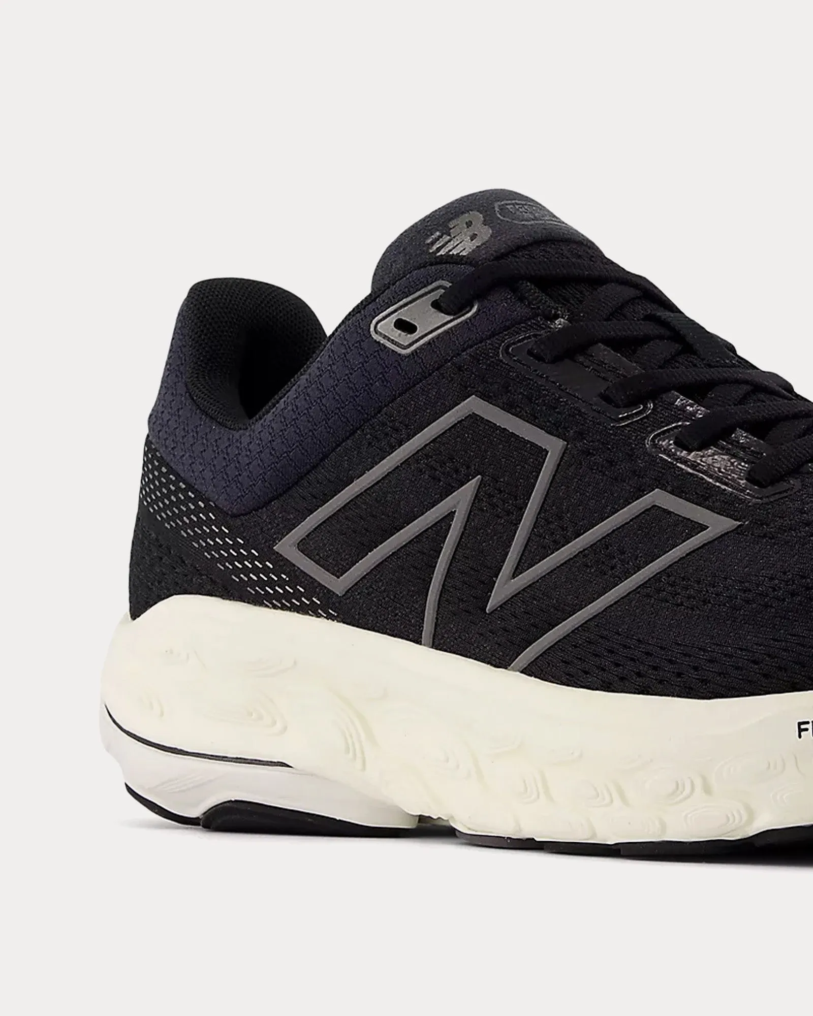 Fresh Foam X 860v14 Black / Phantom / Sea Salt Running Shoes