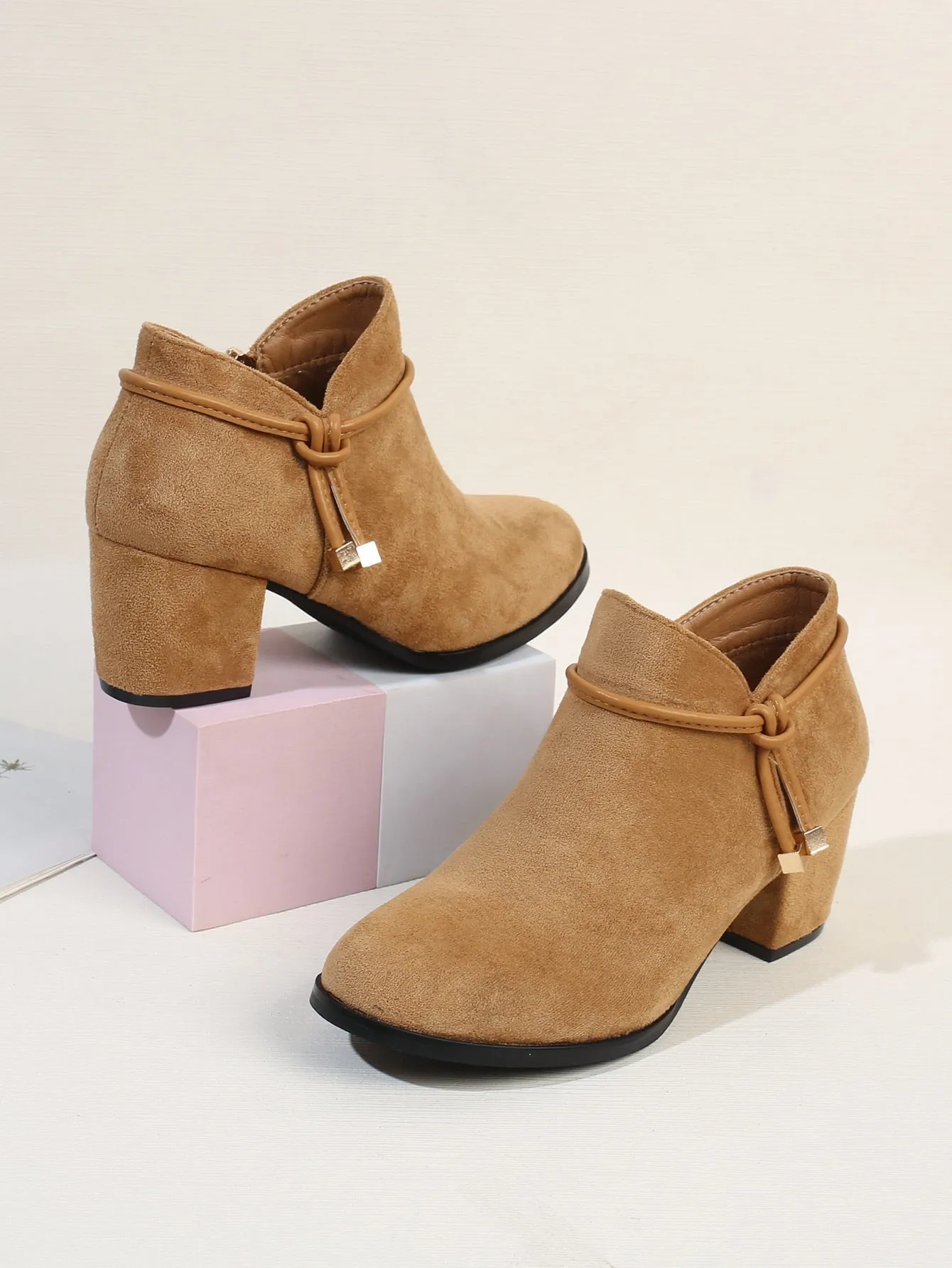 Knot Detail Side Zip Chunky Heeled Booties