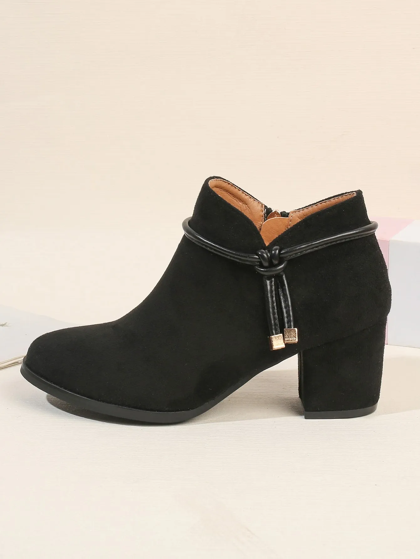 Knot Detail Side Zip Chunky Heeled Booties