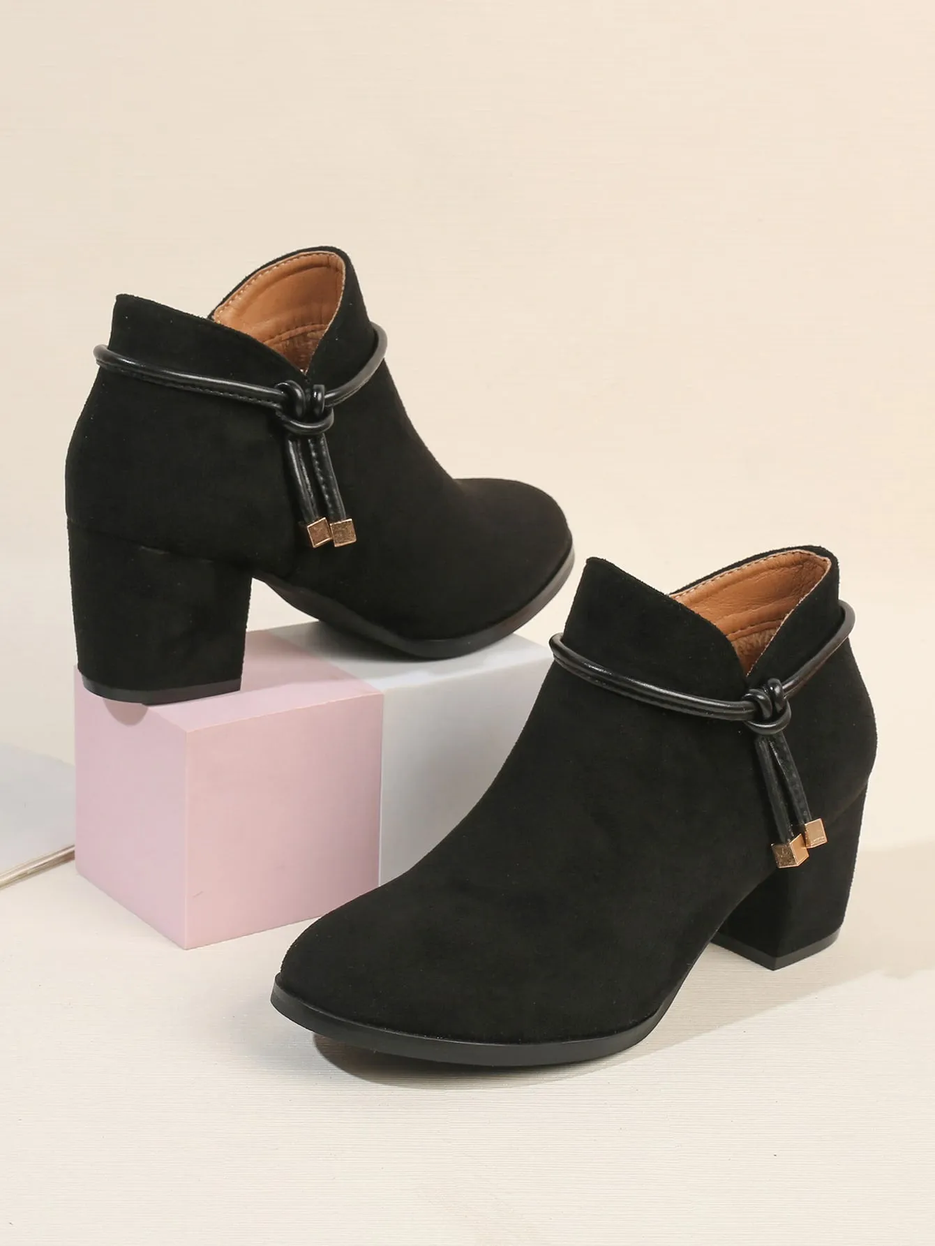 Knot Detail Side Zip Chunky Heeled Booties