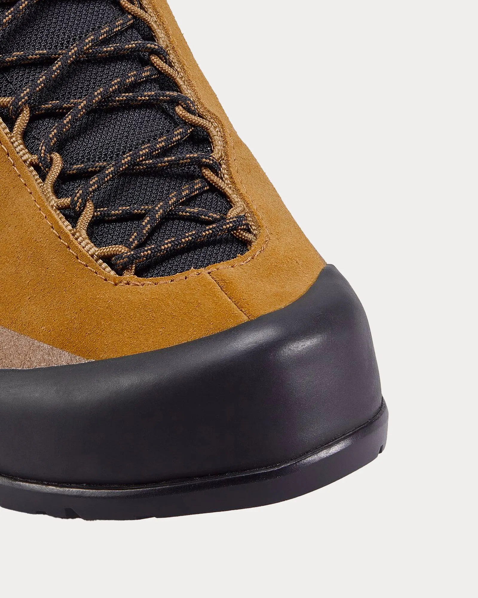 Konseal FL 2 Leather Relic / Black Running Shoes