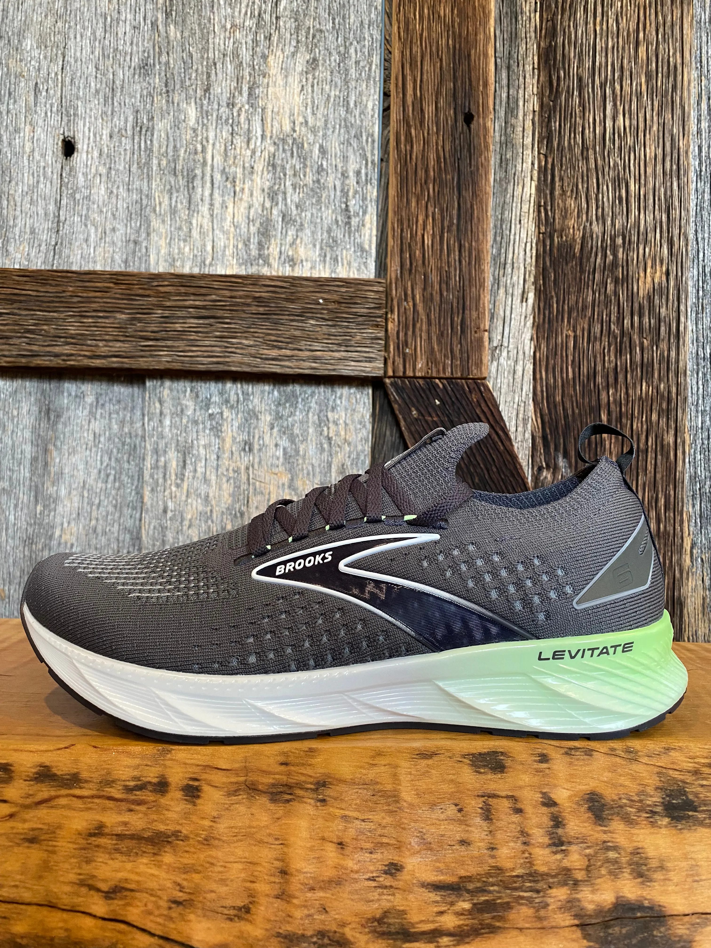 M Brooks Levitate StealthFit 6