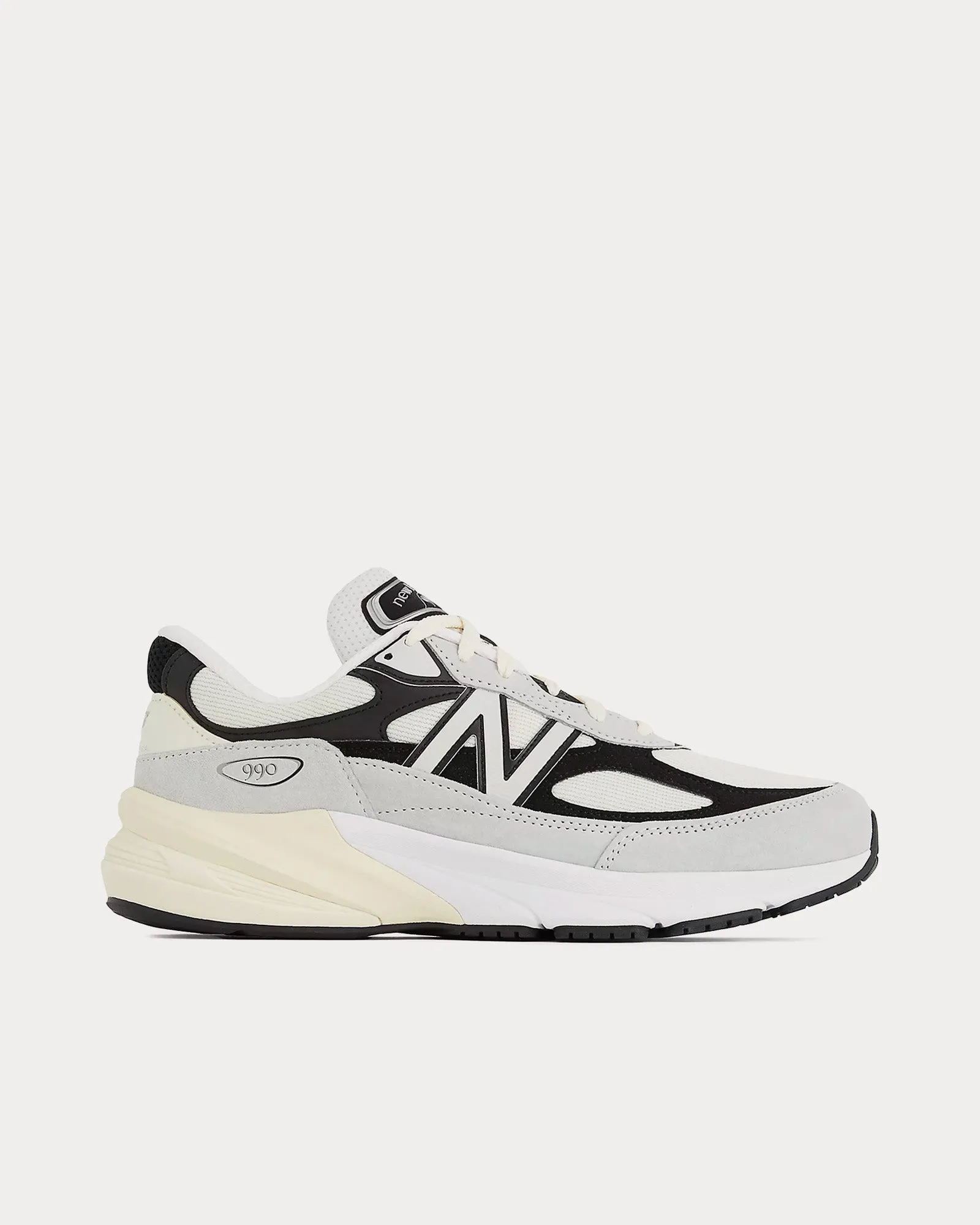 Made in USA 990v6 Grey / Black Low Top Sneakers