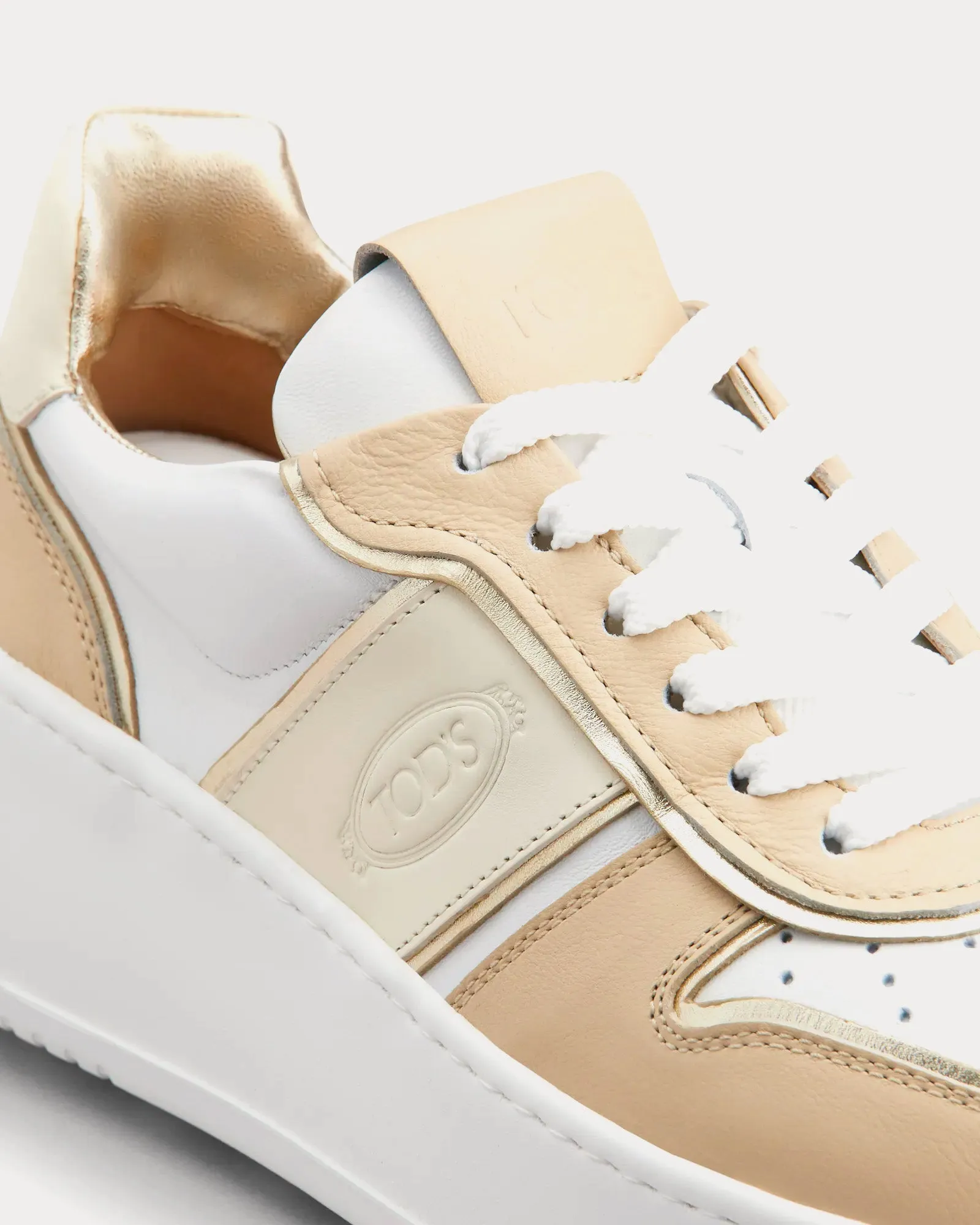 Platform Leather Beige / White / Gold Low Top Sneakers
