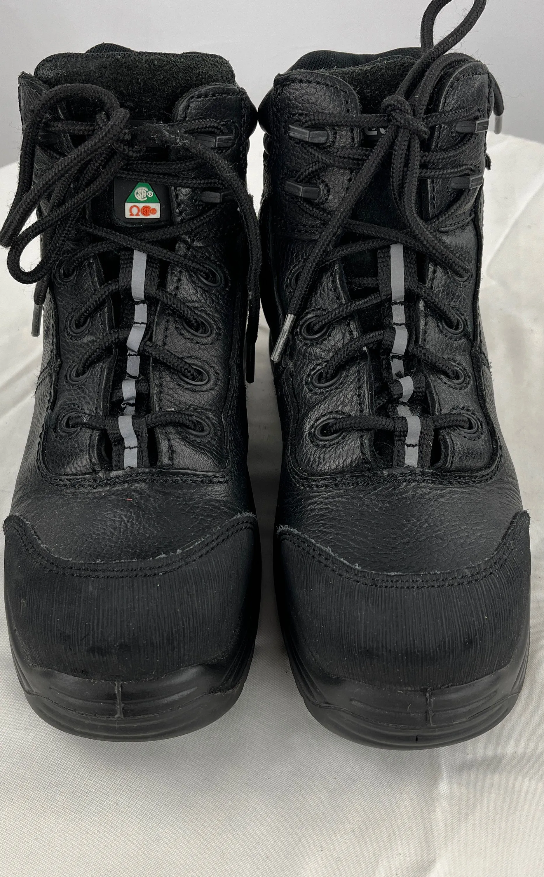 Reebok Unisex Kids Black Leather Hiking Athletic Shoes Boys 5/Girls 7