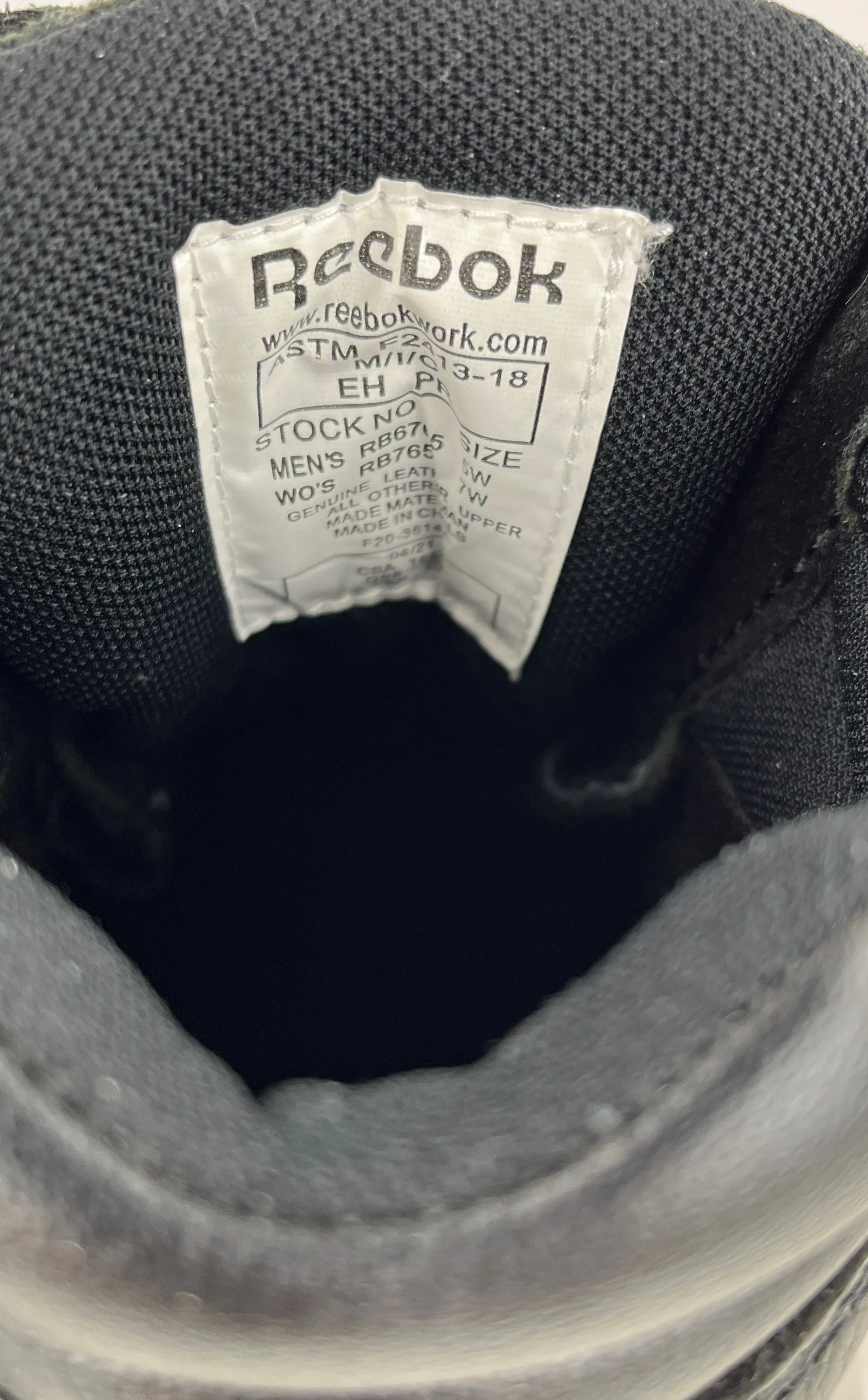 Reebok Unisex Kids Black Leather Hiking Athletic Shoes Boys 5/Girls 7