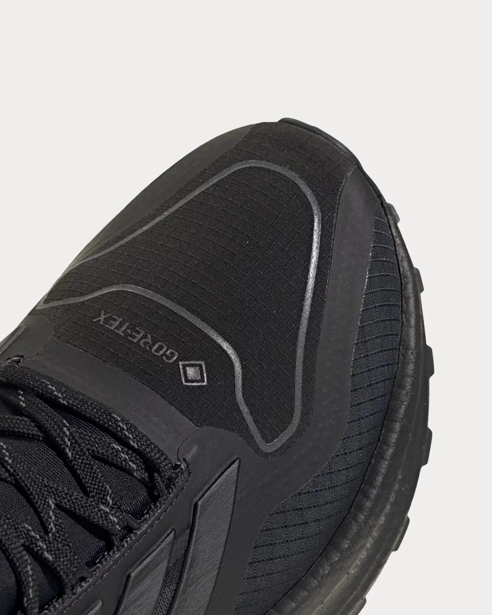 Ultraboost 5 GTX Core Black / Core Black / Carbon Running Shoes