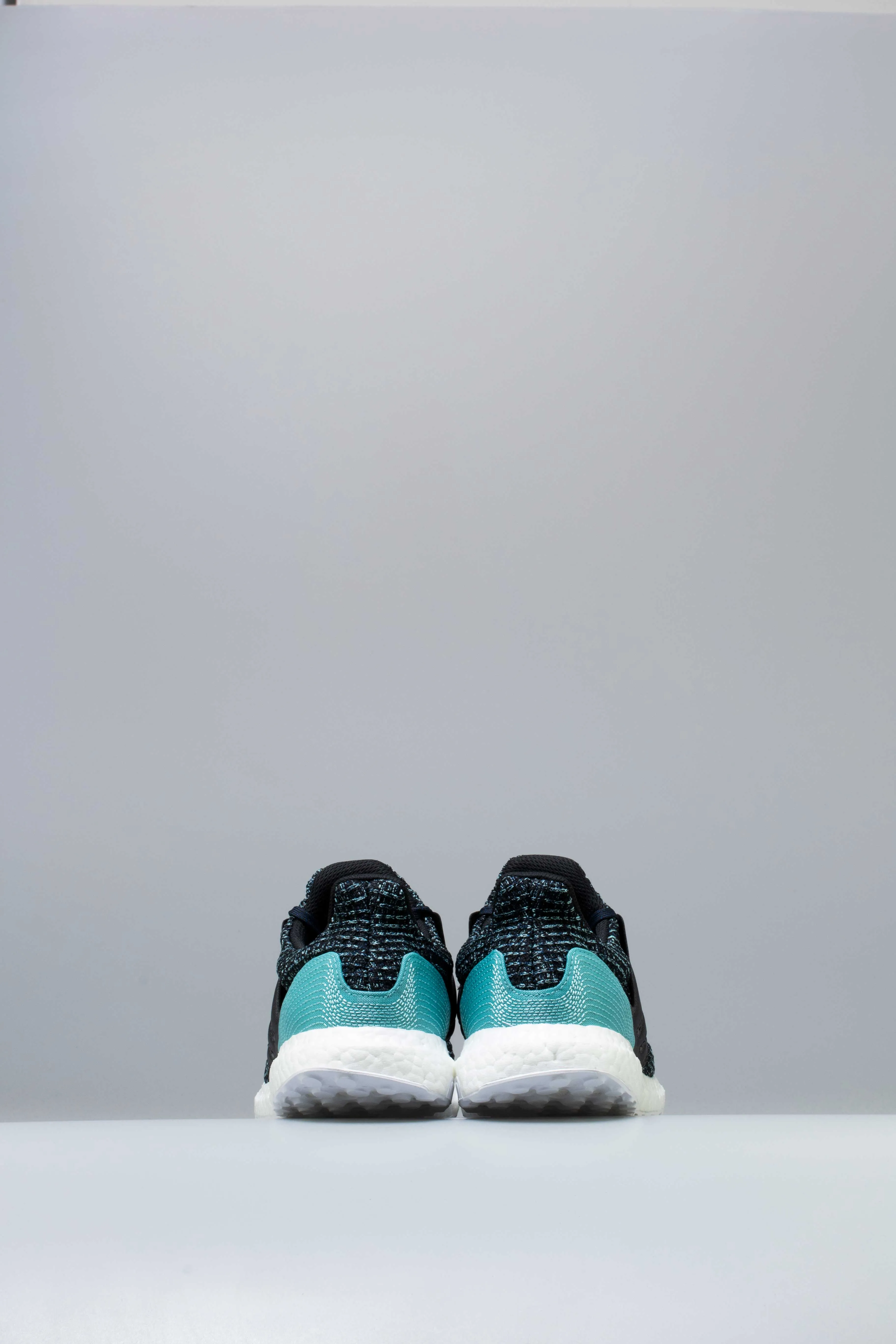Ultraboost Parley Mens Shoe - Carbon/Blue Spirit