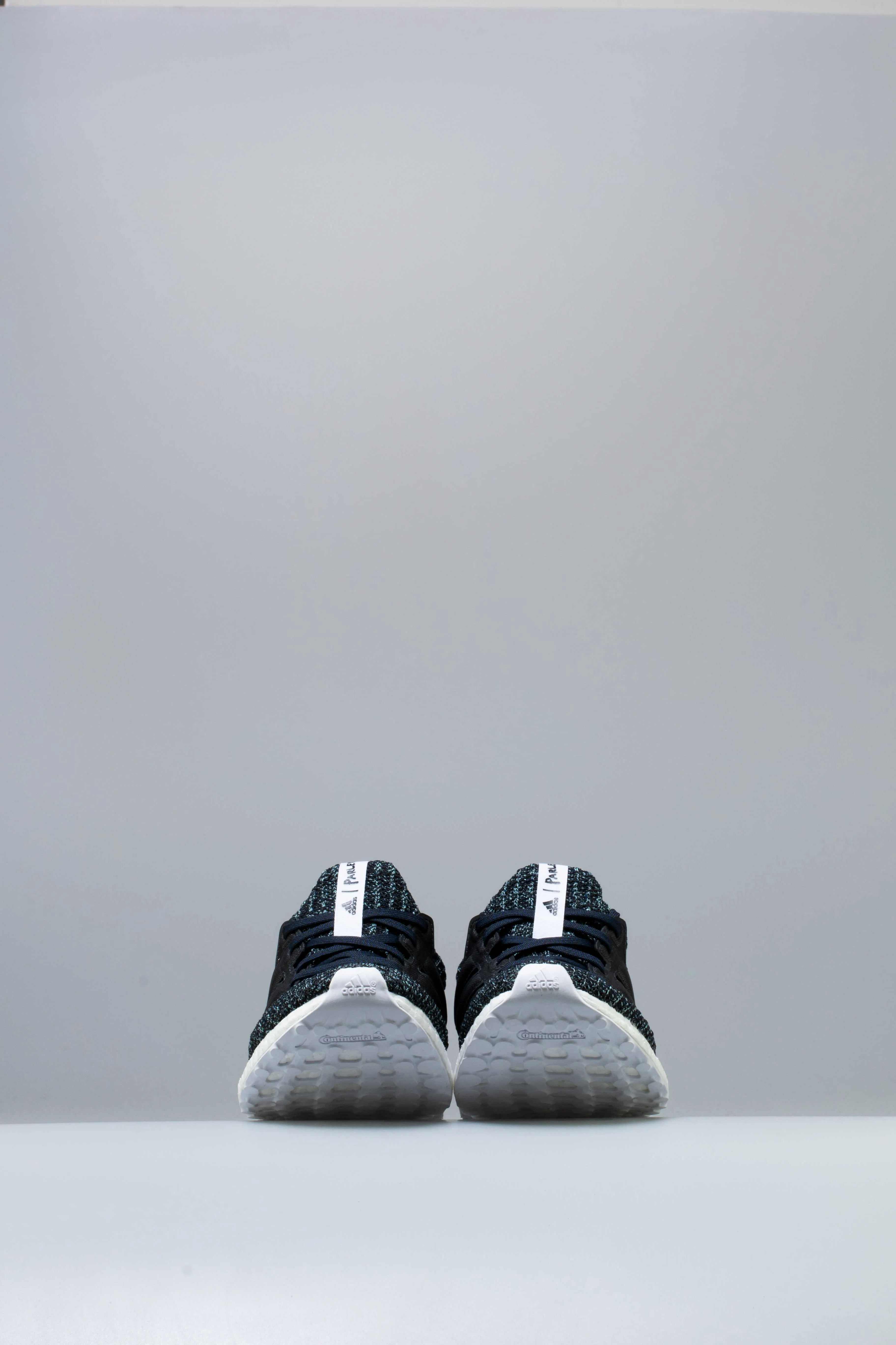 Ultraboost Parley Mens Shoe - Carbon/Blue Spirit