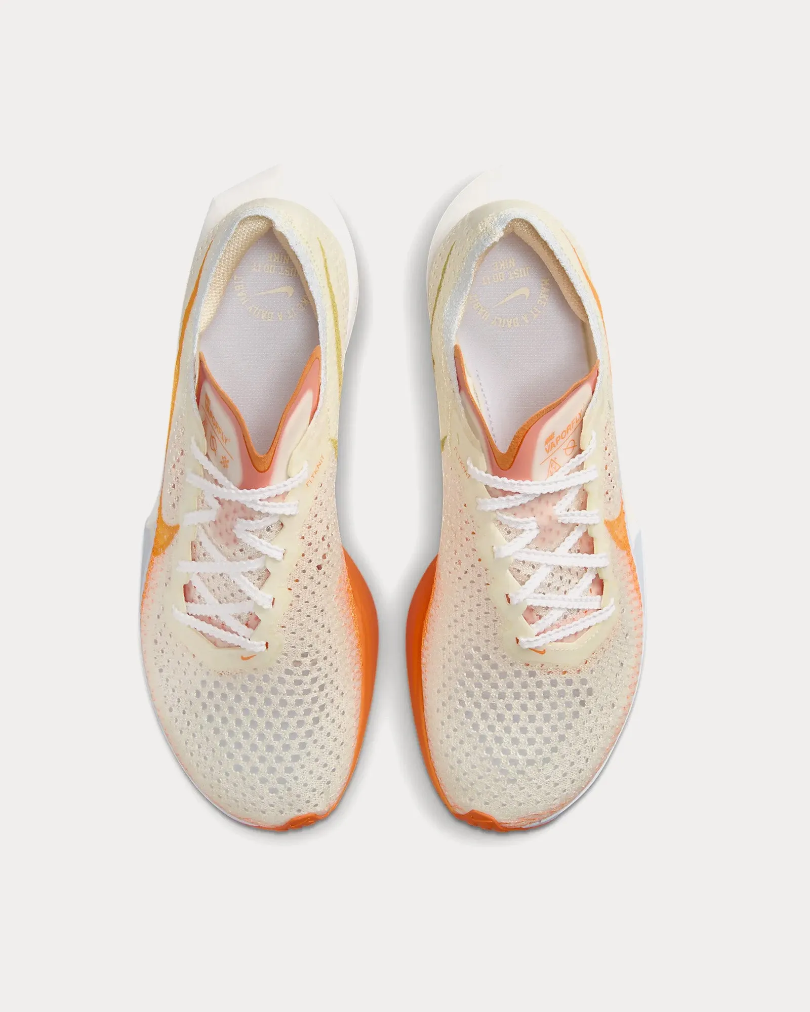 Vaporfly 3 Coconut Milk / Sail / Coconut Milk / Bright Mandarin Running Shoes